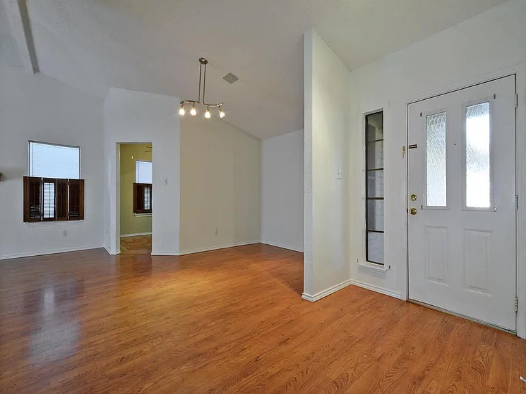 7403 Dallas Dr — Photo 11