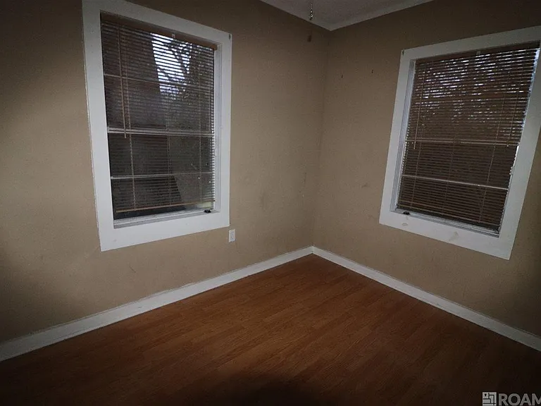 2654 Sheldon Dr — Photo 3