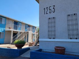 1253 W Pierce St