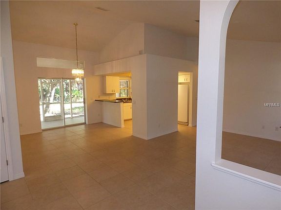 5th image of 2364 Vedado St