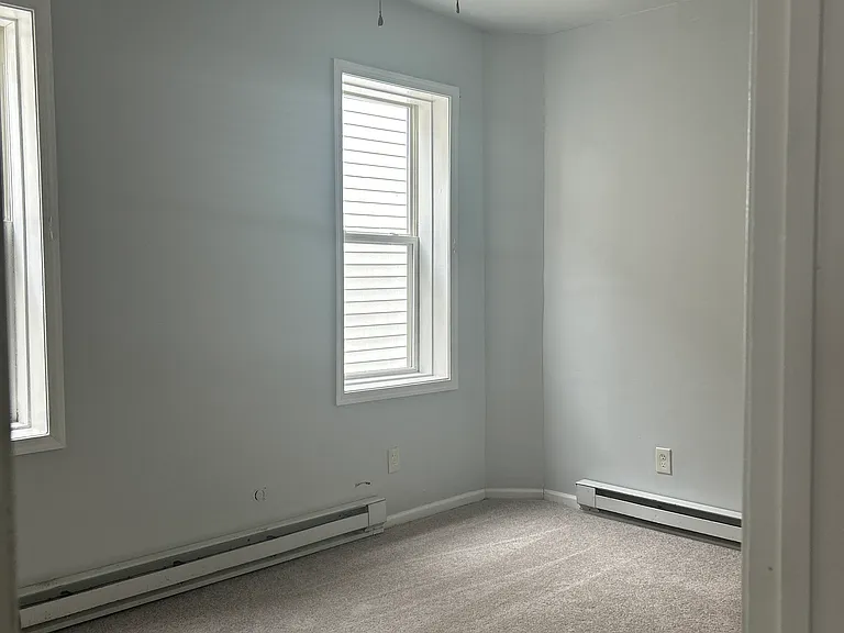 203 W 19th St #2 — Photo 7