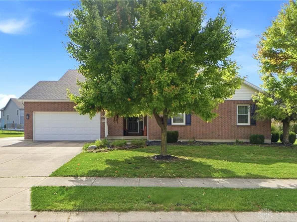 3229 Cherokee Dr, Piqua, OH 45356