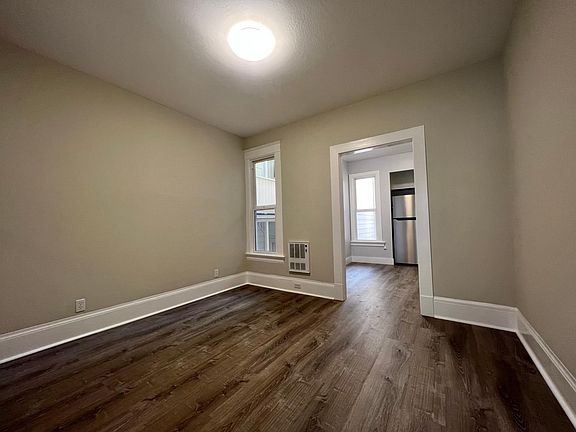 2nd image of 1601 Sacramento St APT 8