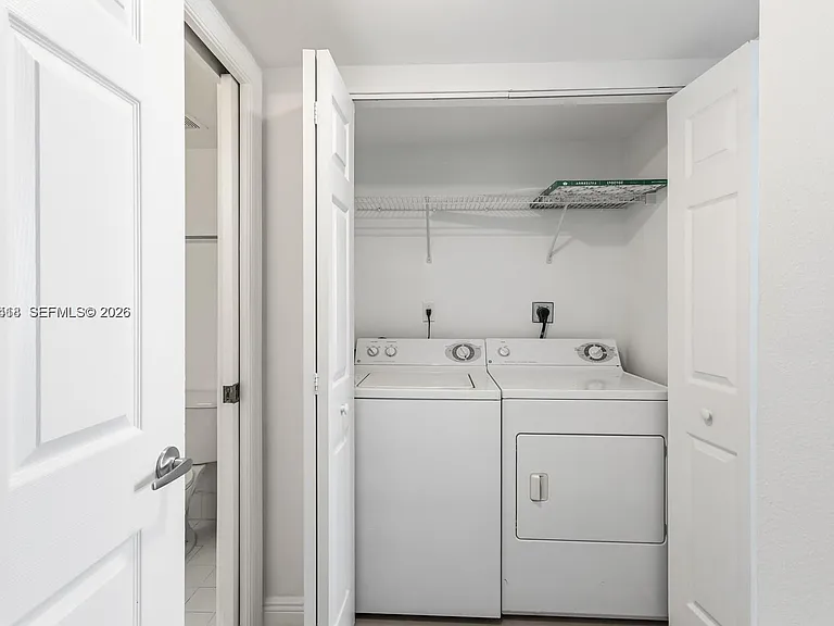 1155 Brickell Bay Dr #1609 — Photo 18