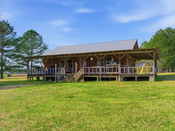 131 Circle Dr, Sumrall, MS 39482