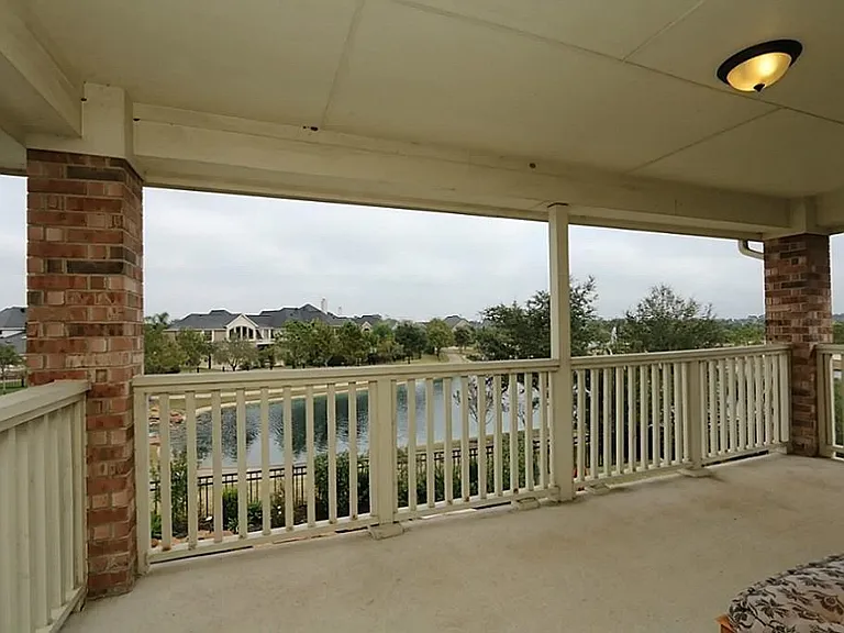 7610 Hampton Bay Ln — Photo 16
