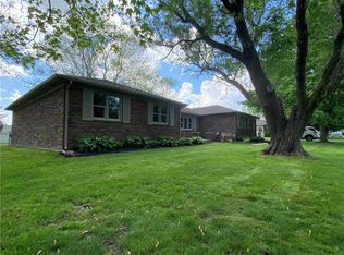 1296 James Dr, Avon, IN 46123