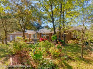 30 Glenerie Ln, Saugerties, NY 12477