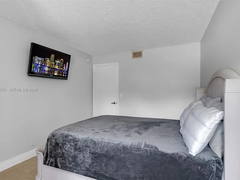 10001 W Atlantic Blvd #118 — Photo 12