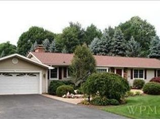 9 Tamarack Dr, Hopewell Junction, NY 12533