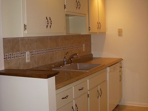 Galley-style Kitchen