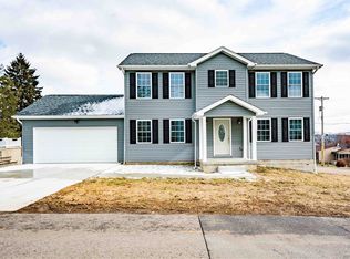 400 16th Ave, Beaver Falls, PA