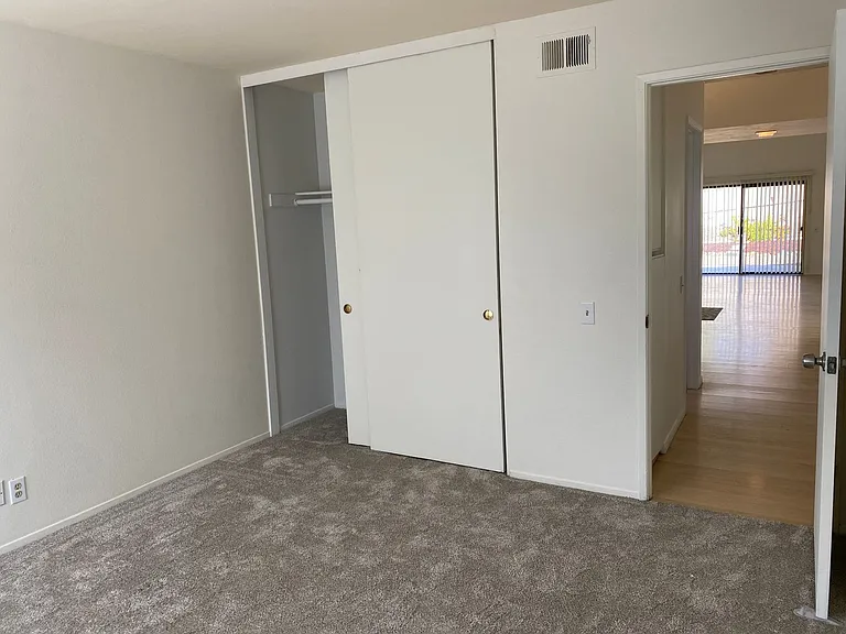 7563 Agua Dulce Ct — Photo 17