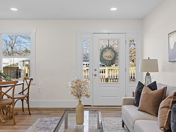 5th image of 194 Winding Creek Cir NW