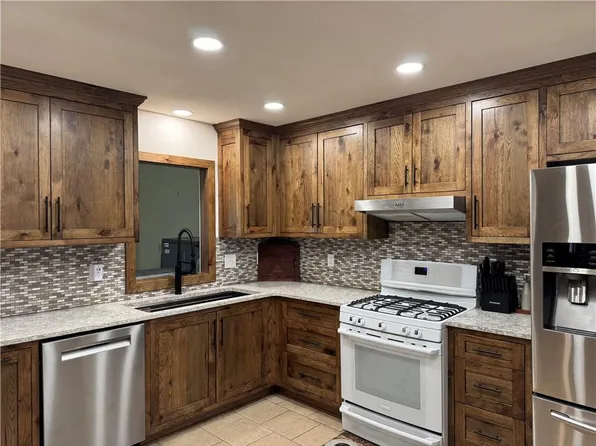 1824 N 85th St, Kansas City, KS 66112