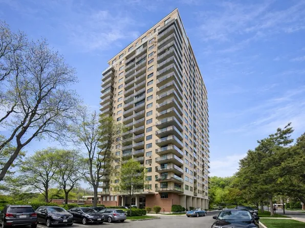 1203 River Rd, Edgewater, NJ