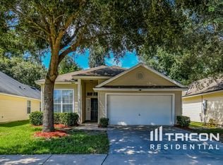 2877 Centerwood Dr N, Jacksonville, FL 32218