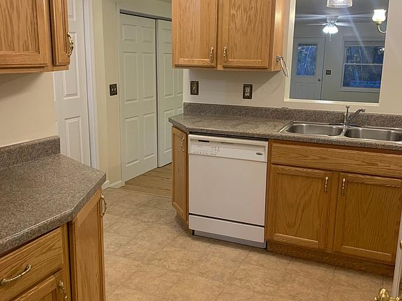 5th image of 424B Pine St
