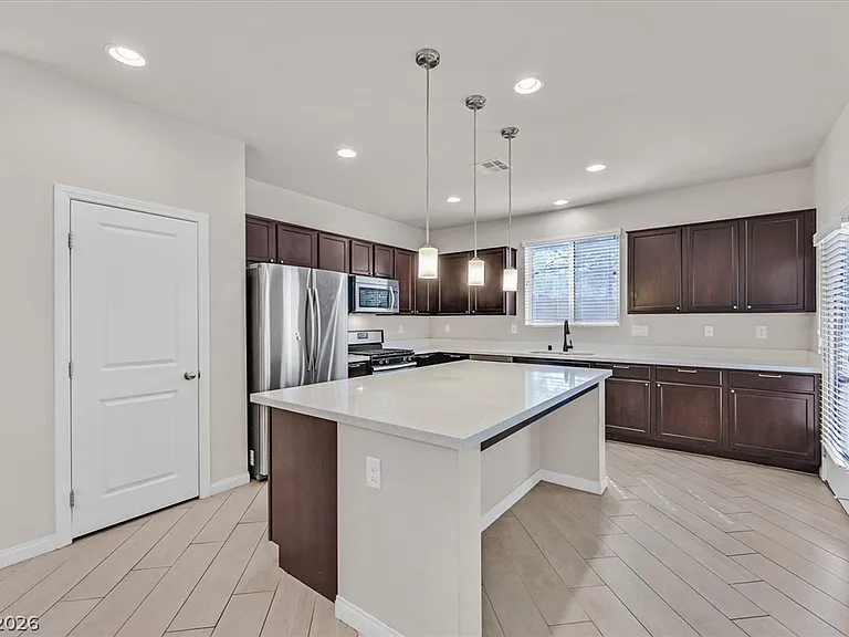 719 Orchard Course Dr — Photo 10