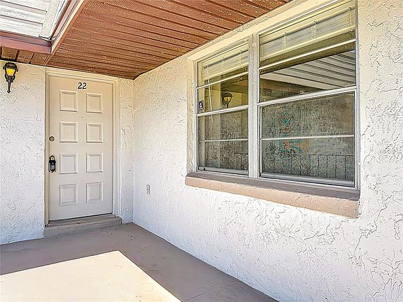 2nd image of 22 Windtree Ln #203