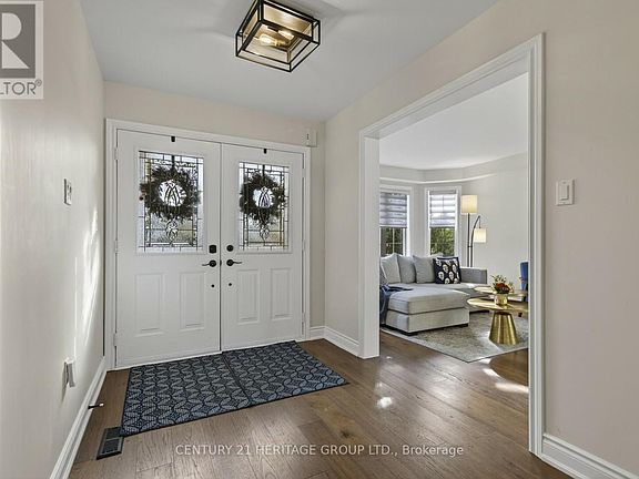 3rd image of 27 Taylor Ct