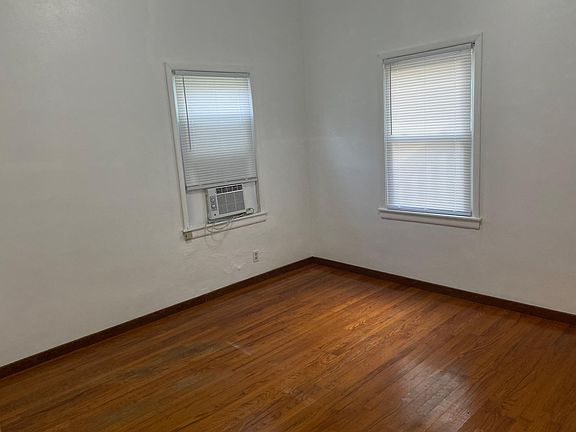 2nd image of 712 E McCarty St #1