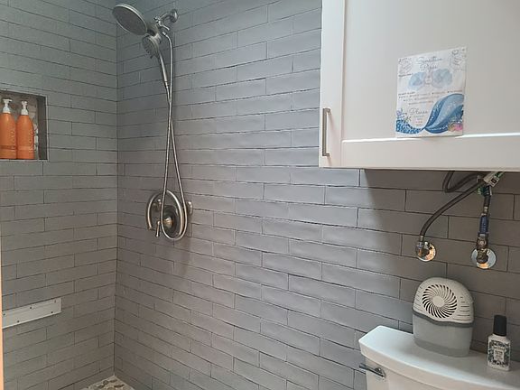 5th image of 202 River Bow Dr #1