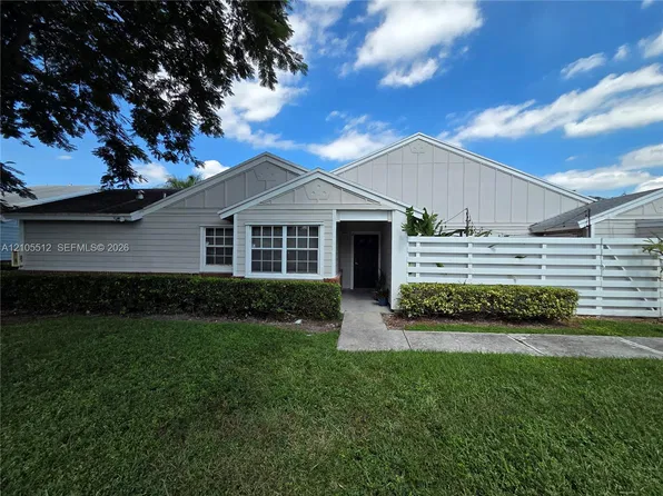 13785 SW 147th Circle Ln #14-2, Miami, FL 33186