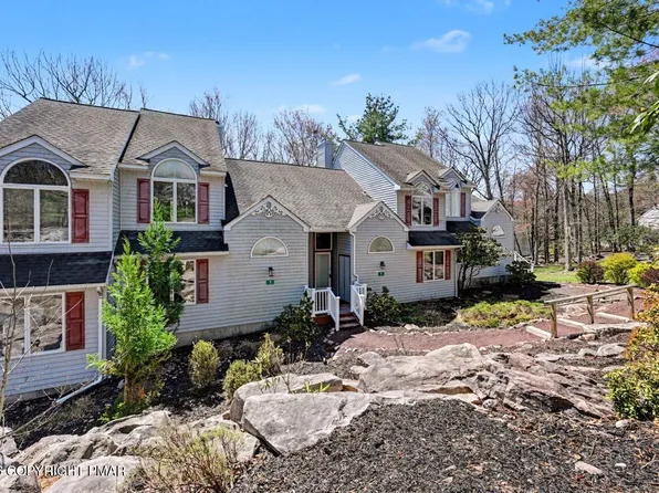 5 Beachwood Ct, Lake Harmony, PA 18624