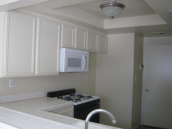 3rd image of 764 W Phillips St APT 3