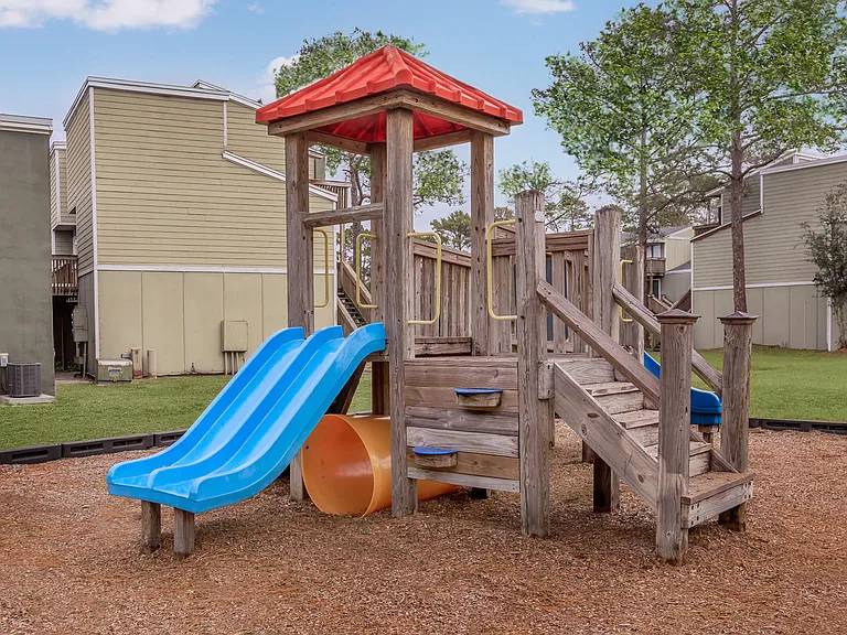 Winter Park Woods Apartments — Photo 11