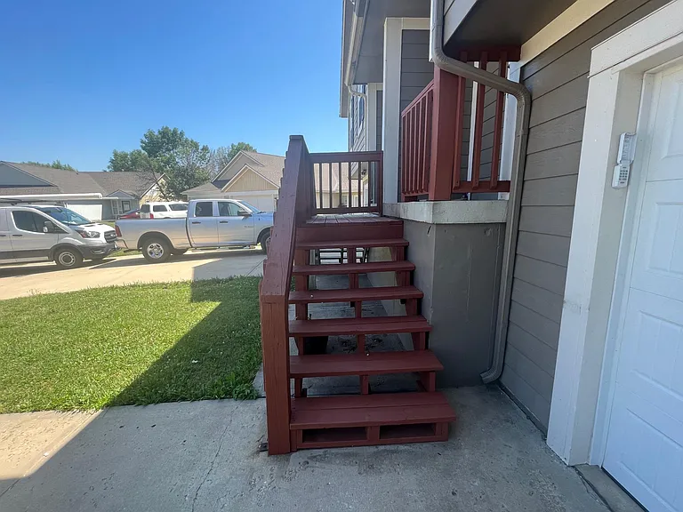 314 S Creekside Ct #314 — Photo 3