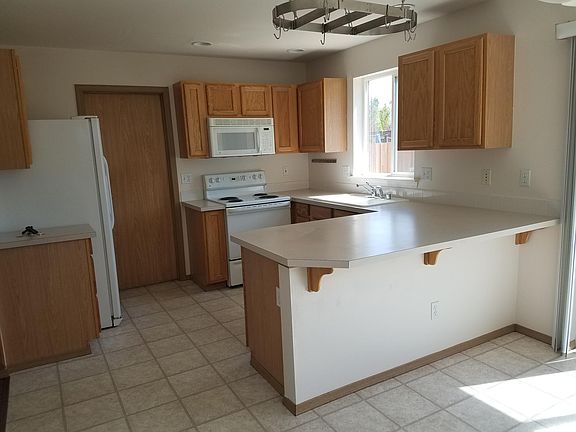 3rd image of 6622 132nd St E
