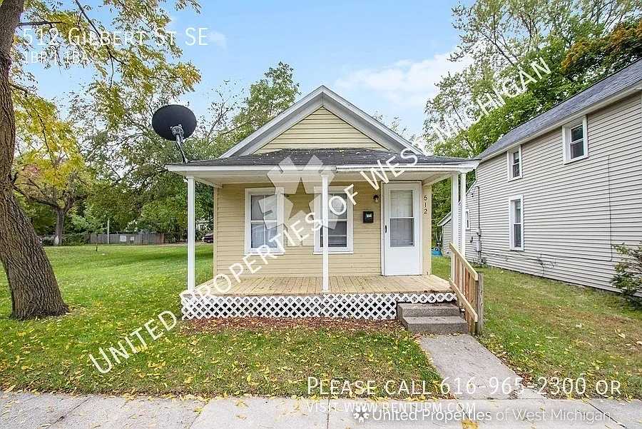 Available Now | Cozy 1 Bedroom Home in the Madison Neighborhood of Grand Rapids | New Flooring | ... — Photo 1
