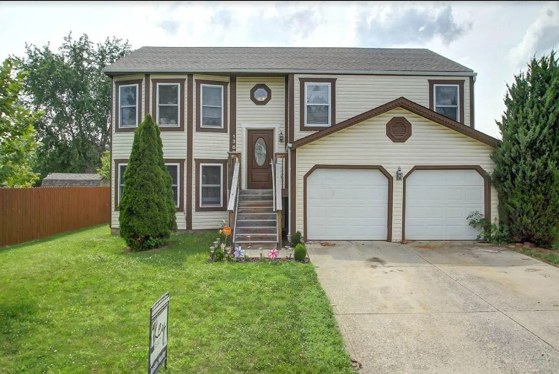 1389 Gorham Dr photo 1