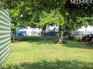 6043 Smith Rd, Brookpark, OH 44142