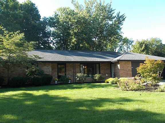 2nd image of 8405 W Red Bud Ln