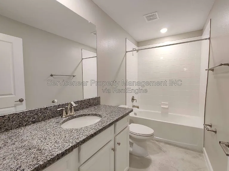 1618 Roseville St — Photo 10