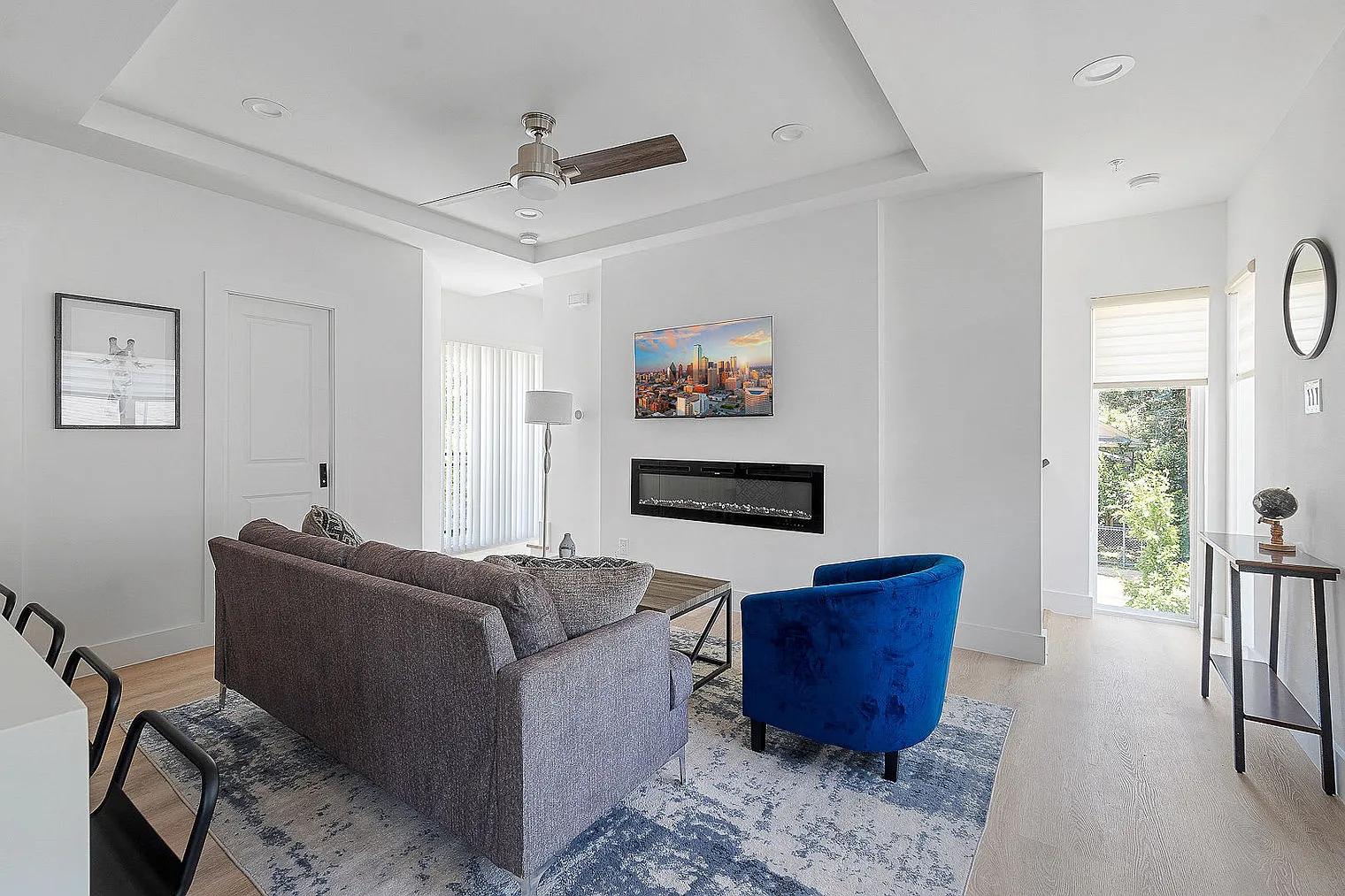 2 bed, 3.0 bath, 1140 sqft, $2,617 — Photo 3