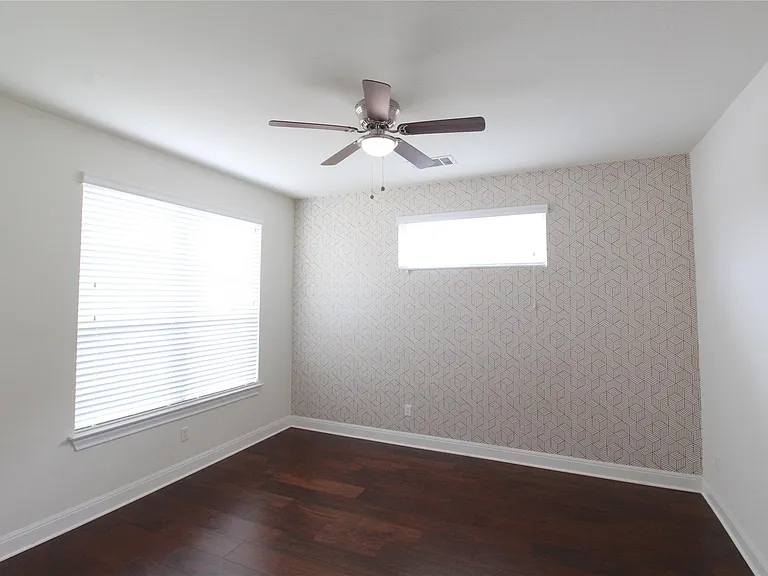 5800 Viejo Dr — Photo 5
