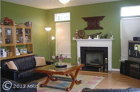 4th image of 21320 Emerald Dr