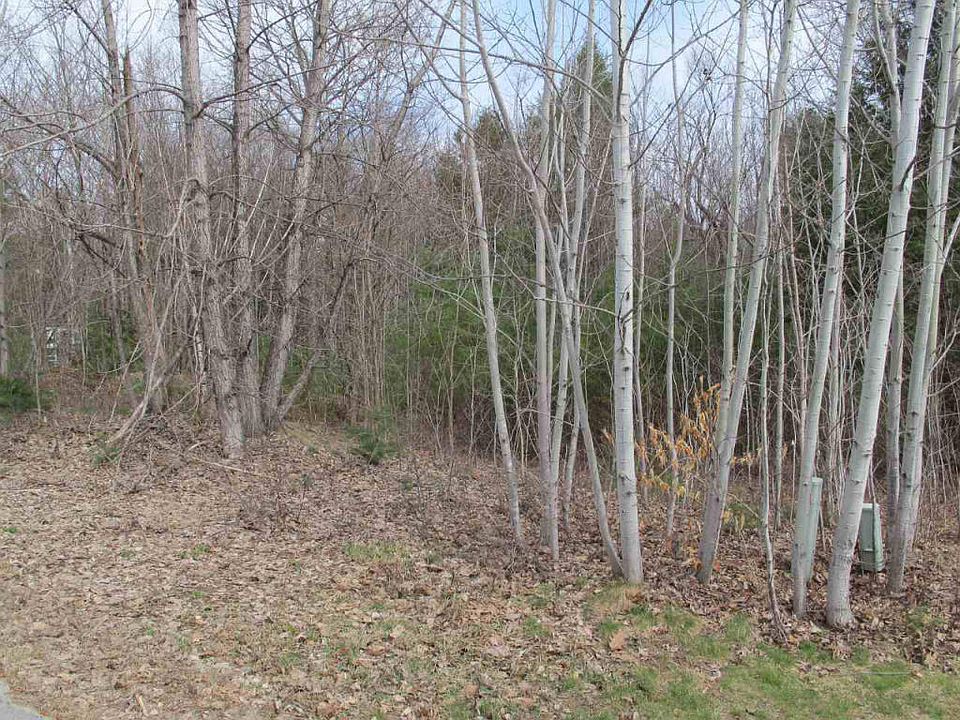 2nd image of 14 Sunnyview Ln