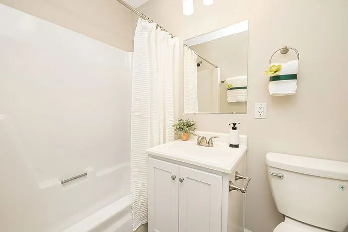1850 Lowell Bethesda Rd #11 — Photo 6