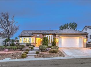 2072 Crown View St, Henderson, NV 89052