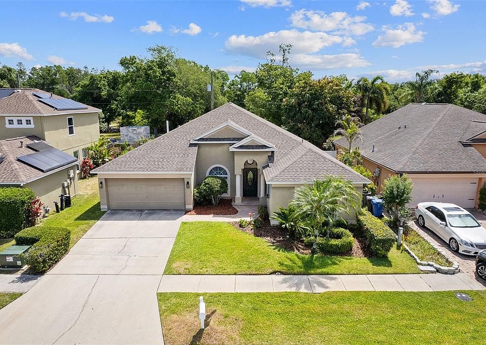1st image of 10903 Arbor Ridge Dr