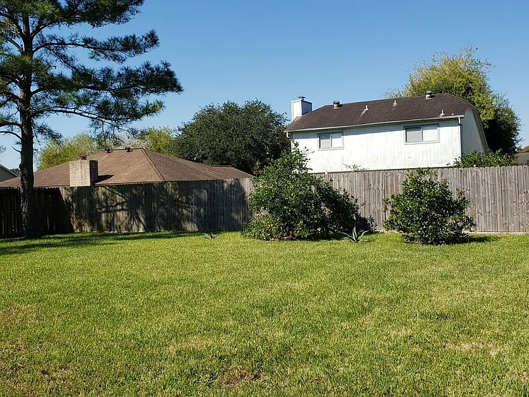 5610 Country Green St — Photo 18