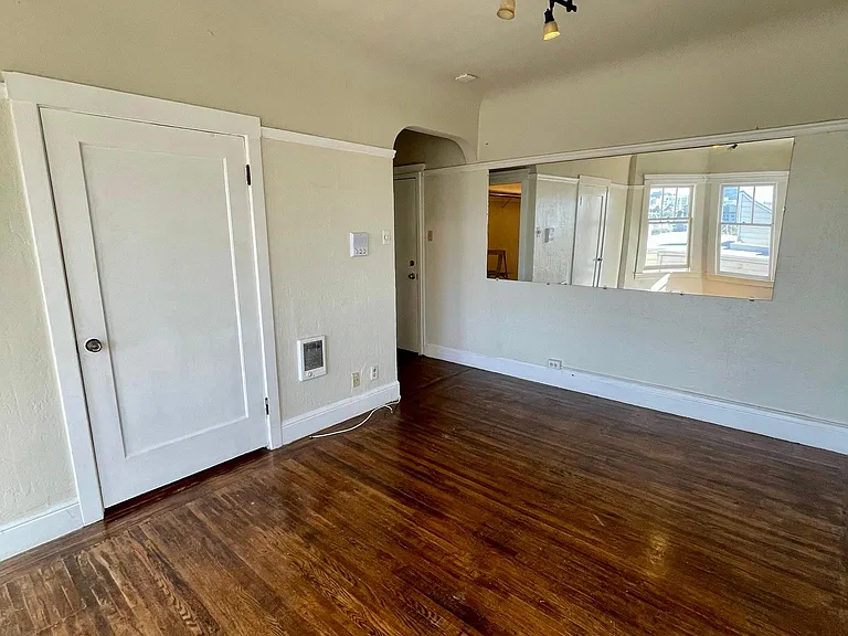 780 Hayes St #304 — Photo 5