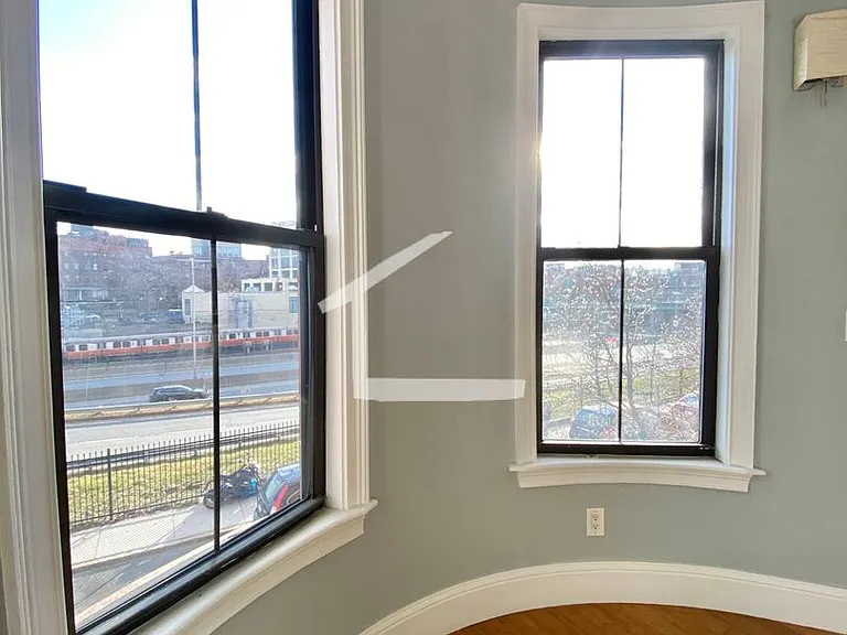 9 Cortes St #3 — Photo 15