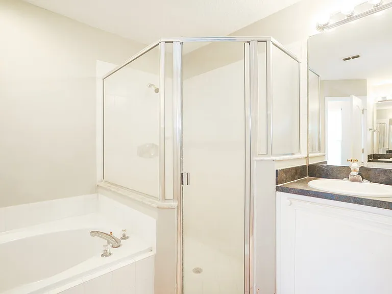 313 Johns Glen Dr — Photo 12