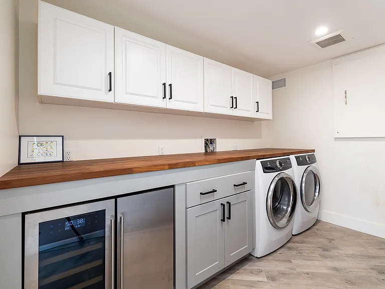 1735 Olive St — Photo 15